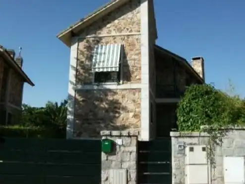 Pis en venda a Calle de Coto Mayor, 12, Alpedrete Vista exterior de Pis en venda en Alpedrete amb Aire condicionat, Calefacció i Jardí privat