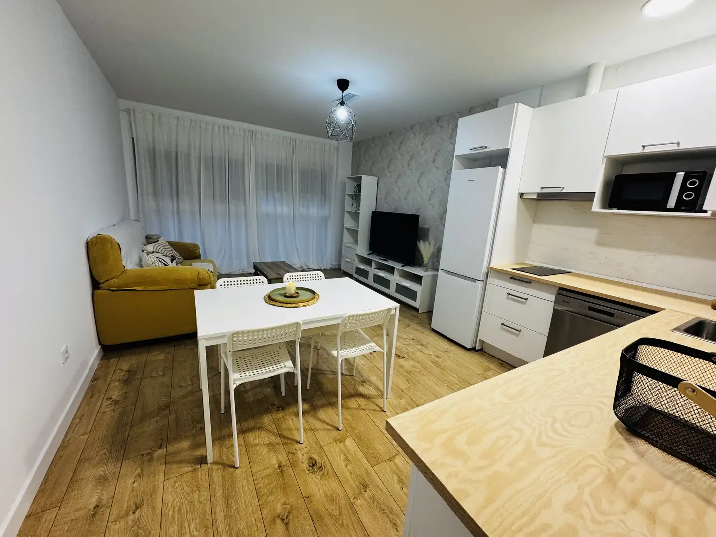 Apartamento de alquiler en Calle Independencia, 11, Prosperidad - Delicias Sala de estar de Apartamento de alquiler en Salamanca con Aire acondicionado, Calefacción y Parquet