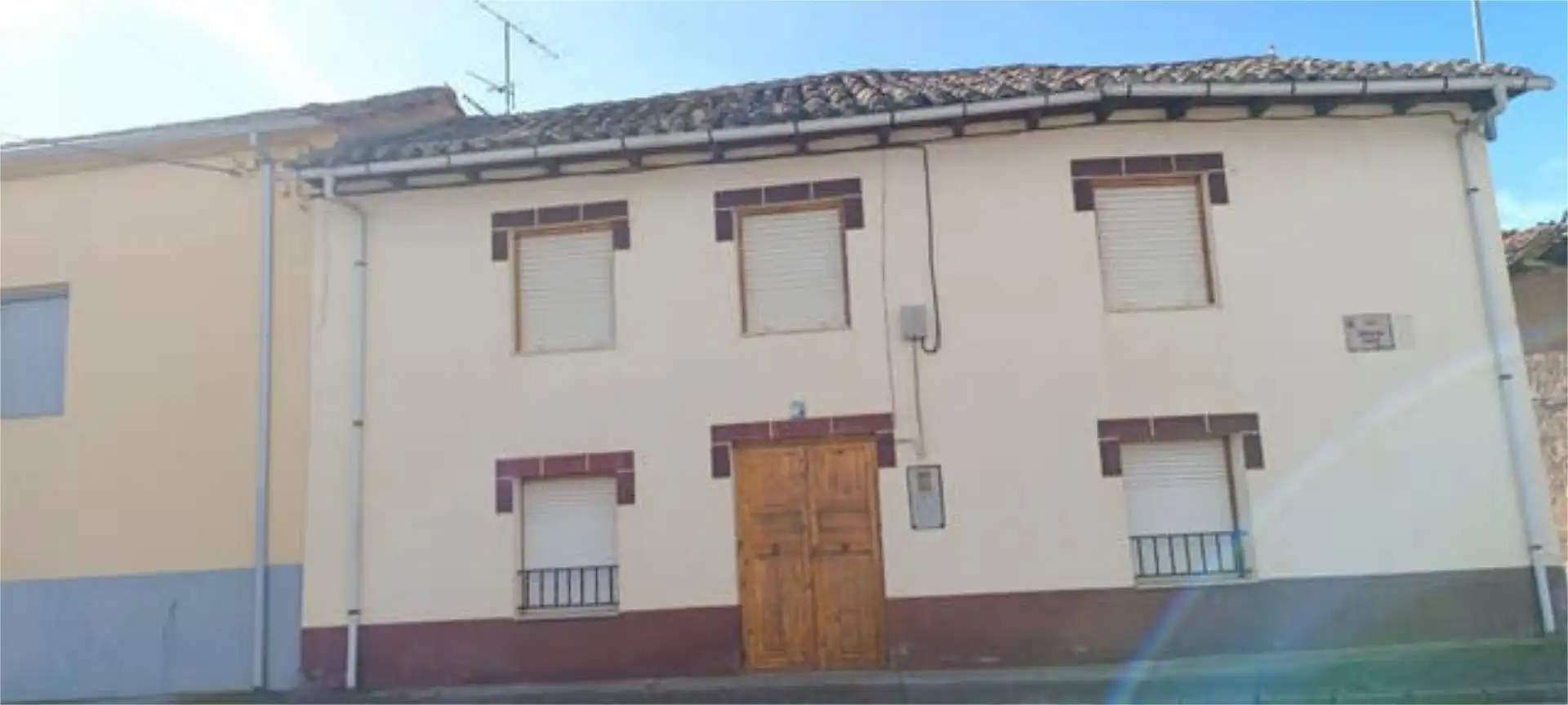 Vista exterior de Casa o xalet en venda en Toral de los Guzmanes