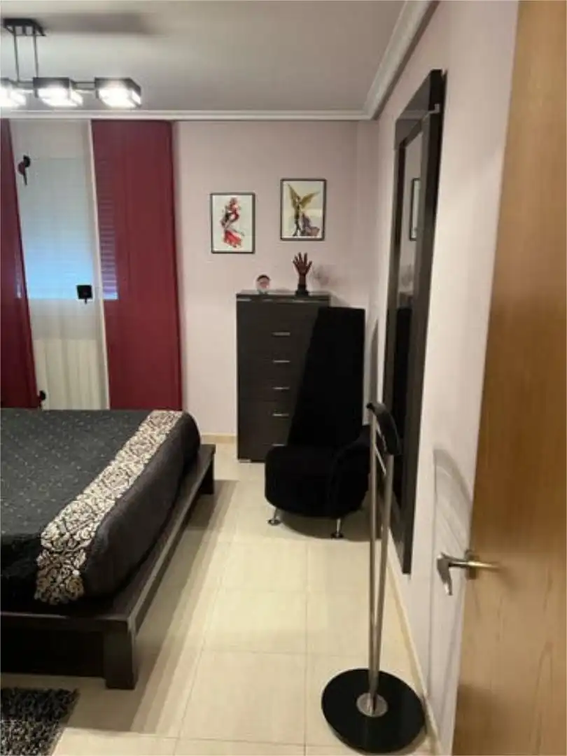 Habitación de Estudio de alquiler en Alberite con Calefacción, Trastero y Amueblado