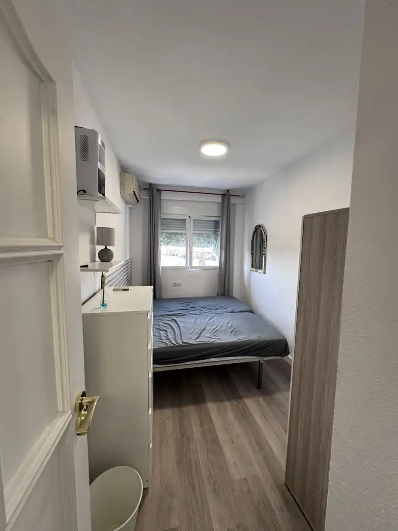 Habitación de Piso de alquiler en Granada con Aire acondicionado, Calefacción y Terraza