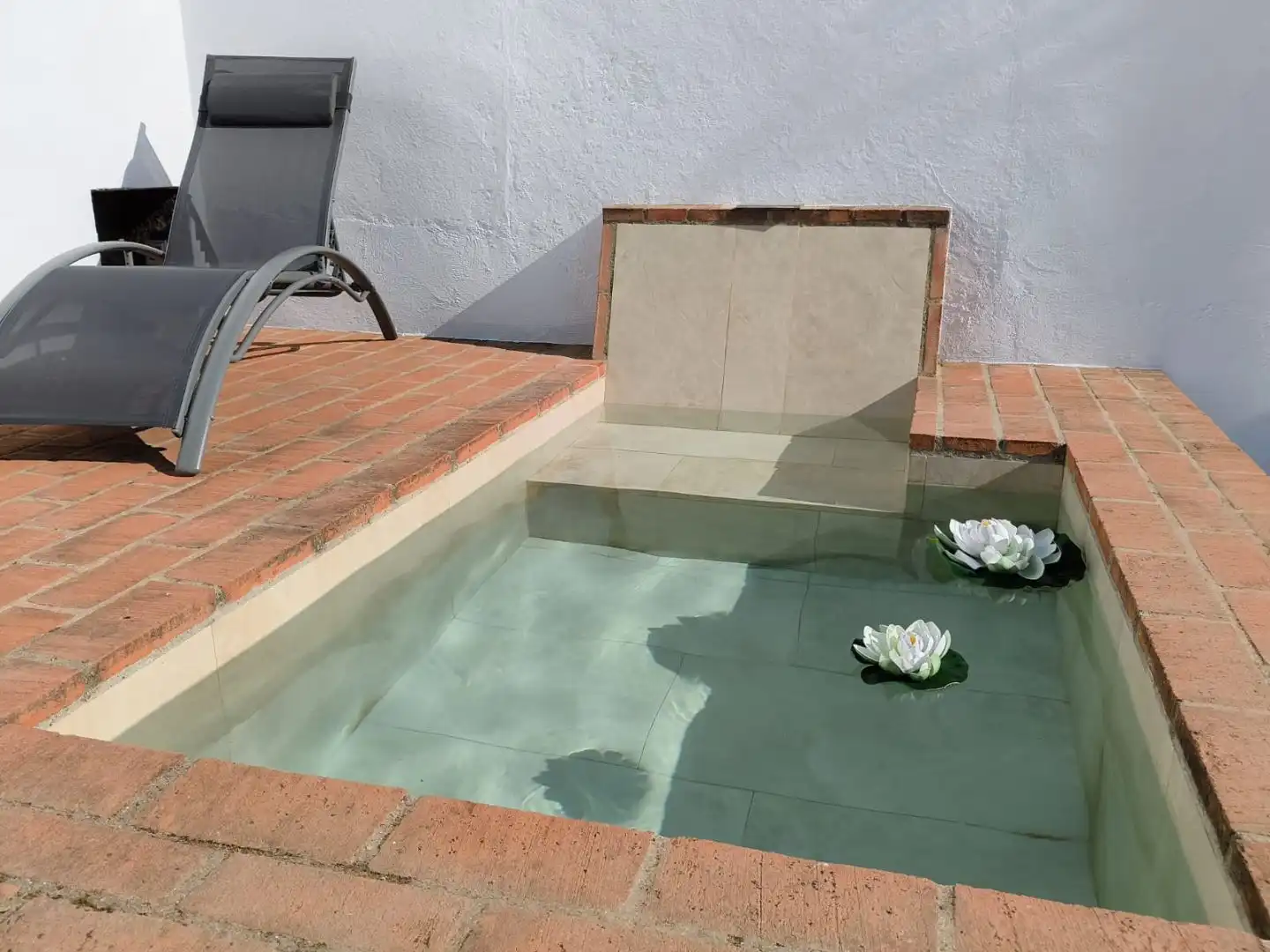 Casa adosada en venda a Calle Gertrudis Gomez de Avellaneda, 32, Constantina Piscina de Casa adosada en venda en Constantina amb Calefacció, Piscina i Moblat
