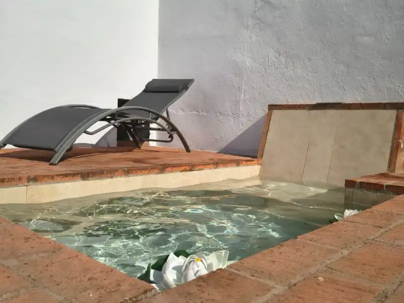 Casa adosada en venda a Calle Gertrudis Gomez de Avellaneda, 32, Constantina Piscina de Casa adosada en venda en Constantina amb Calefacció, Piscina i Moblat