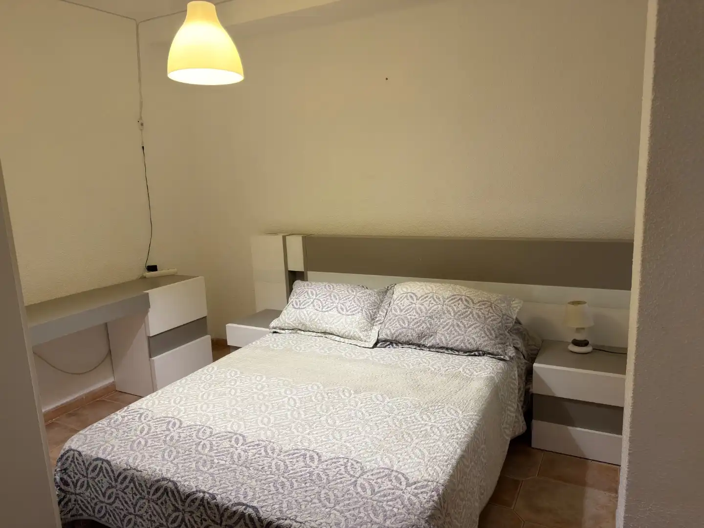 Bedroom of Flat for rent in Ronda  with Air Conditioner, Heating and Furnished