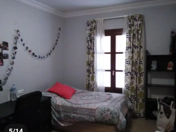 Habitació a Calle Vicerrector Adolfo Gonzalez, 3, Osuna Dormitori de Casa adosada per a compartir en Osuna amb Aire condicionat, Calefacció i Terrassa