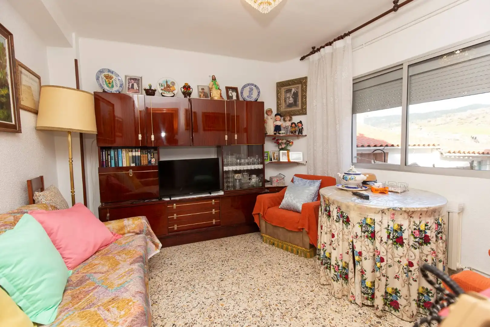 Detached homes for sale in Calle Barrio Alto, 1, Codos Living room of Detached homes for sale in Codos with Heating, Terrace and Storage room