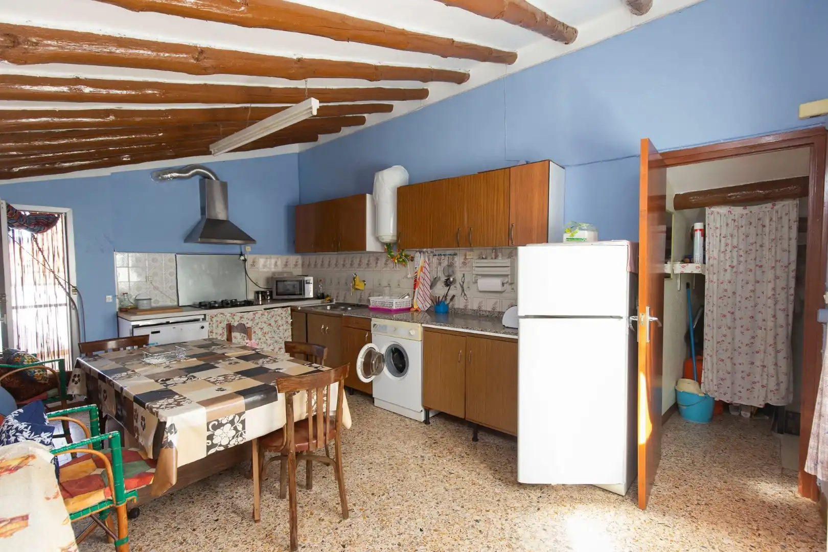 Detached homes for sale in Calle Barrio Alto, 1, Codos Kitchen of Detached homes for sale in Codos with Heating, Terrace and Storage room