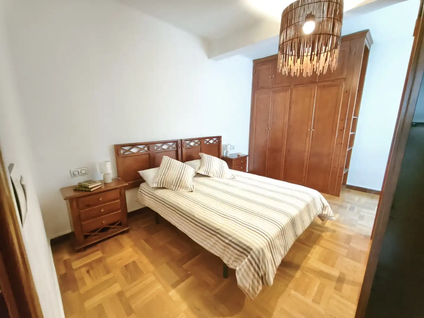 Schlafzimmer von Wohnung zur Miete in Langreo mit Heizung, Parkett und Möbliert