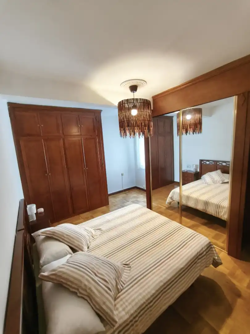 Schlafzimmer von Wohnung zur Miete in Langreo mit Heizung, Parkett und Möbliert