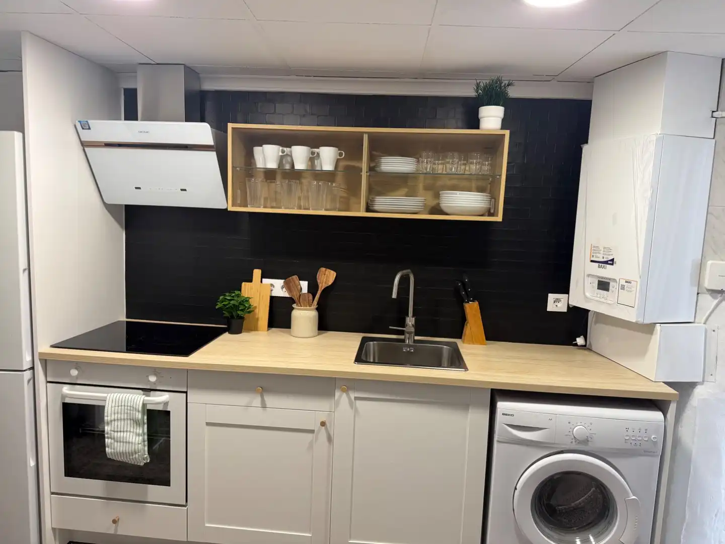 Room in Carrer Casa Blanca, 16, Centre - Zona Alta Kitchen of Flat for share in Alcoy / Alcoi with Heating and Furnished