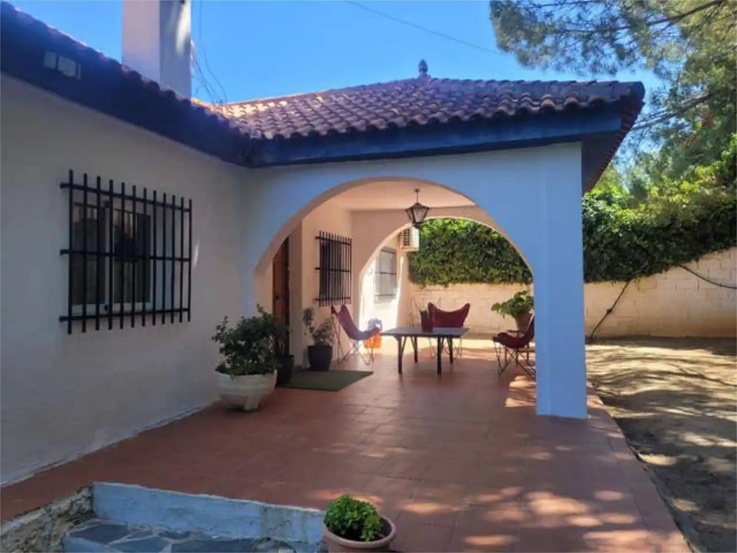 Casa adosada en venda a Dúdar Vista exterior de Casa adosada en venda en Dúdar amb Calefacció, Jardí privat i Terrassa