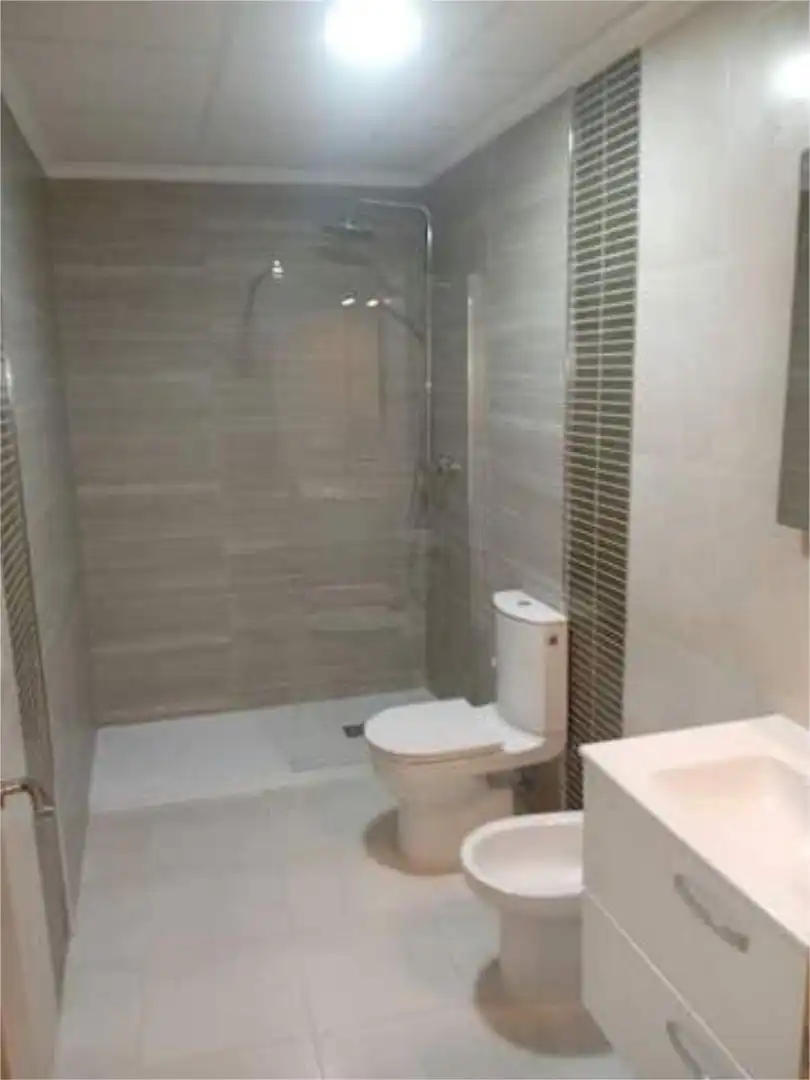 Apartament en venda a Almoradí Bany de Apartament en venda en Almoradí amb Terrassa i Traster