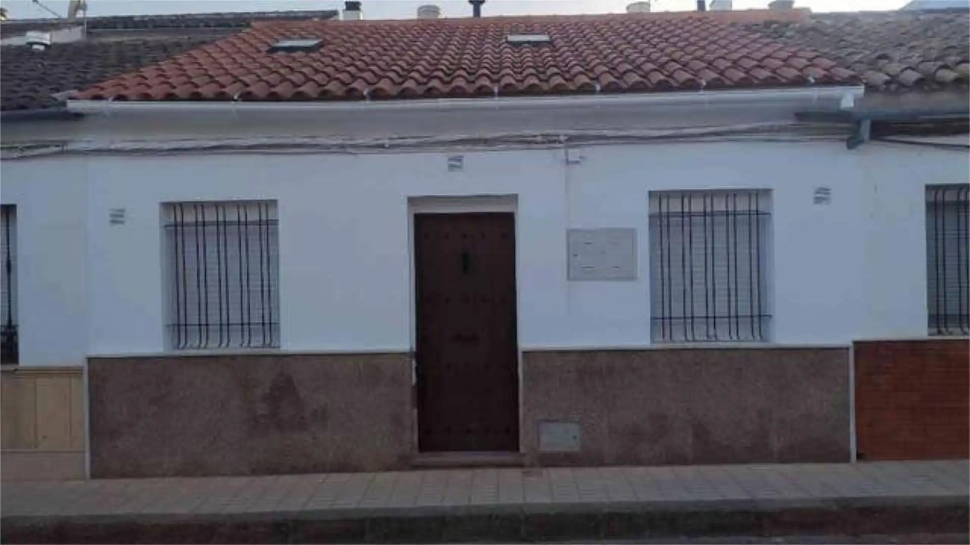 Casa o chalet en venta en Constantina Vista exterior de Casa o chalet en venta en Constantina con Piscina y Amueblado