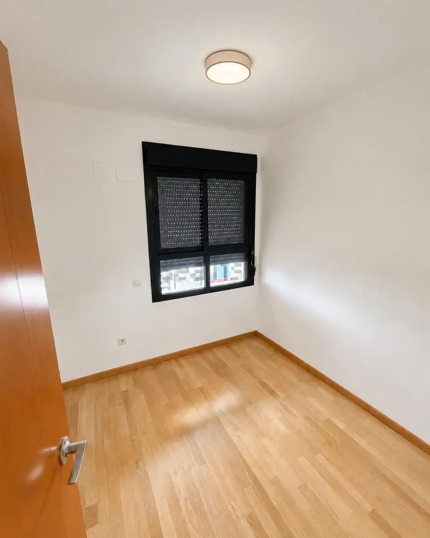 Flat for rent in Avinguda dels Esports, 11, Corea Bedroom of Flat for rent in Gandia with Air Conditioner, Heating and Parquet flooring