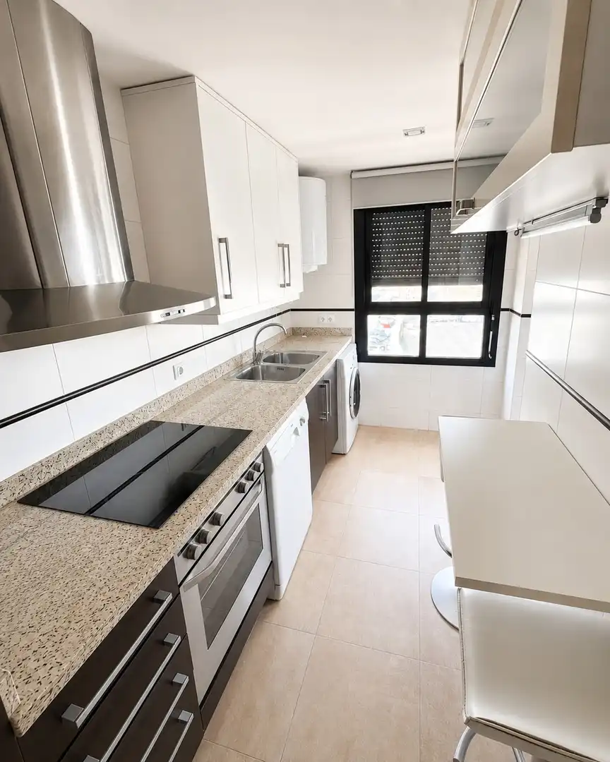 Flat for rent in Avinguda dels Esports, 11, Corea Kitchen of Flat for rent in Gandia with Air Conditioner, Heating and Parquet flooring