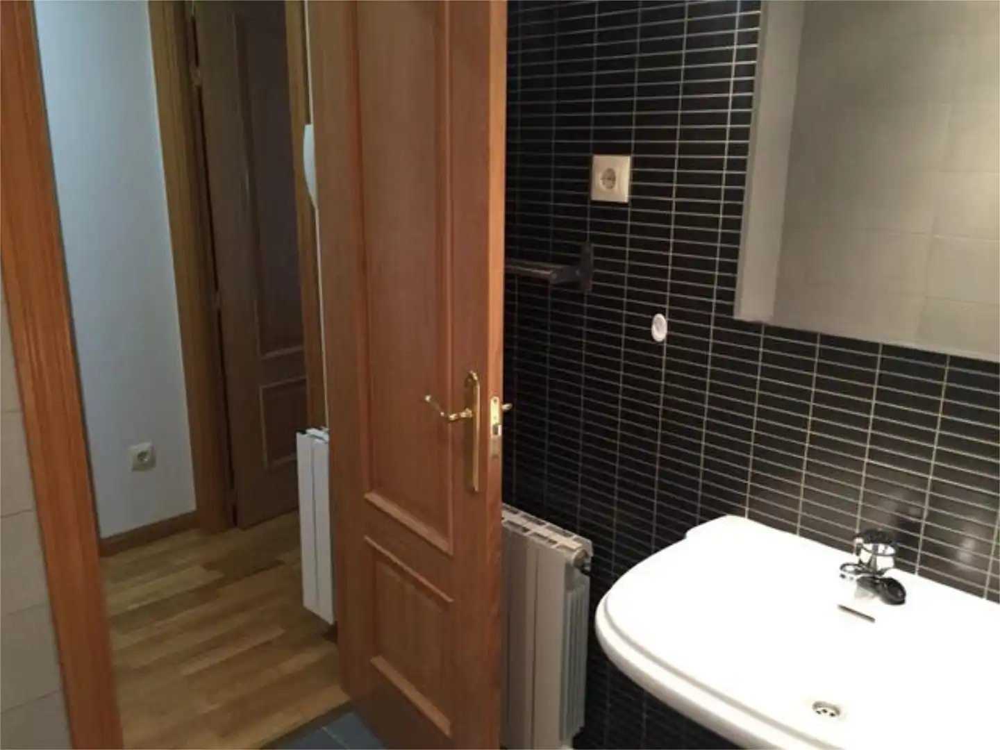 Bathroom of Apartments for rent in Ávila  with Heating, Private garden and Terrace