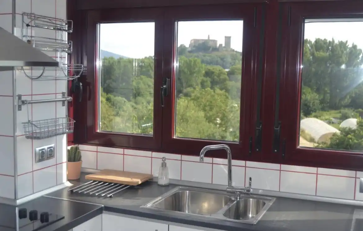 Flat for rent in Barro Ranverde, 29, Monforte de Lemos Kitchen of Flat for rent in Monforte de Lemos with Heating, Private garden and Parquet flooring