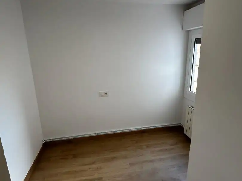Flat for sale in Carrer Munt, 30, Centre Bedroom of Flat for sale in Sant Andreu de Llavaneres with Balcony