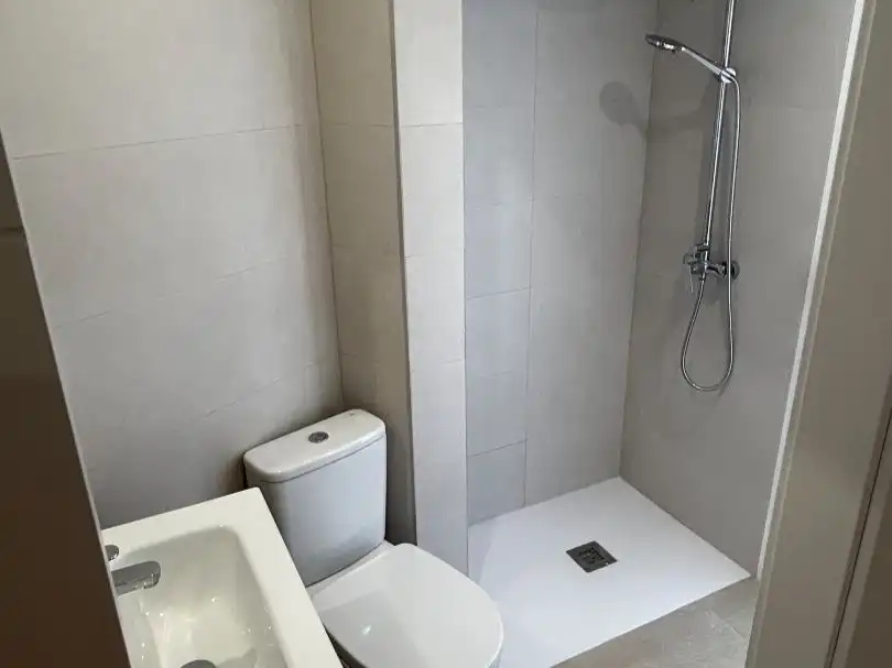 Flat for sale in Carrer Munt, 30, Centre Bathroom of Flat for sale in Sant Andreu de Llavaneres with Balcony