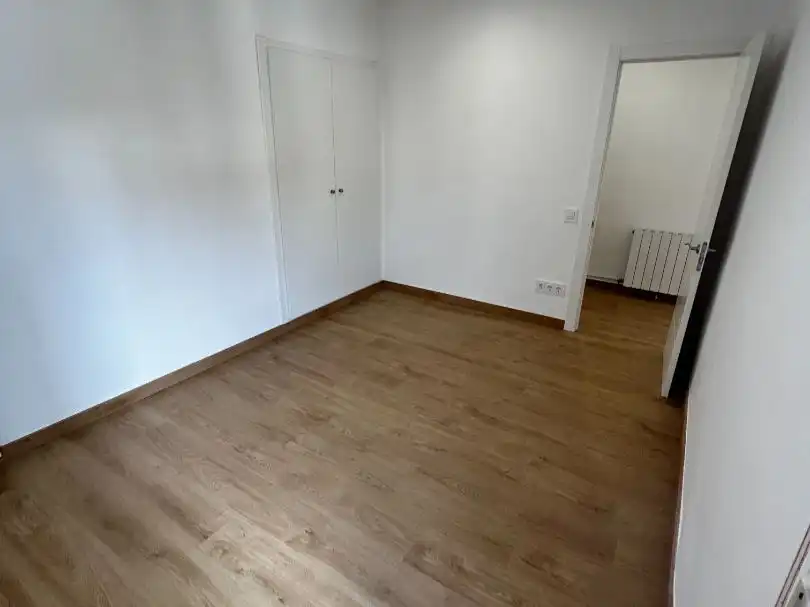 Flat for sale in Carrer Munt, 30, Centre Bedroom of Flat for sale in Sant Andreu de Llavaneres with Balcony