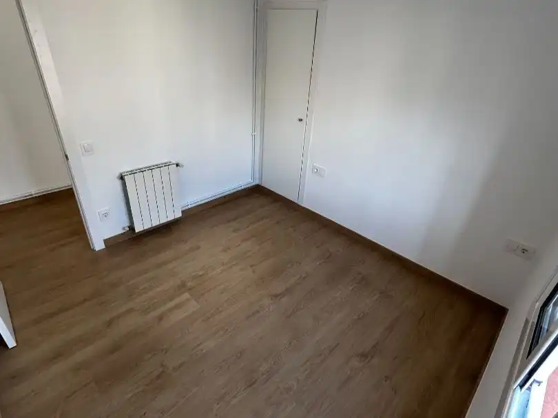 Flat for sale in Carrer Munt, 30, Centre Bedroom of Flat for sale in Sant Andreu de Llavaneres with Balcony