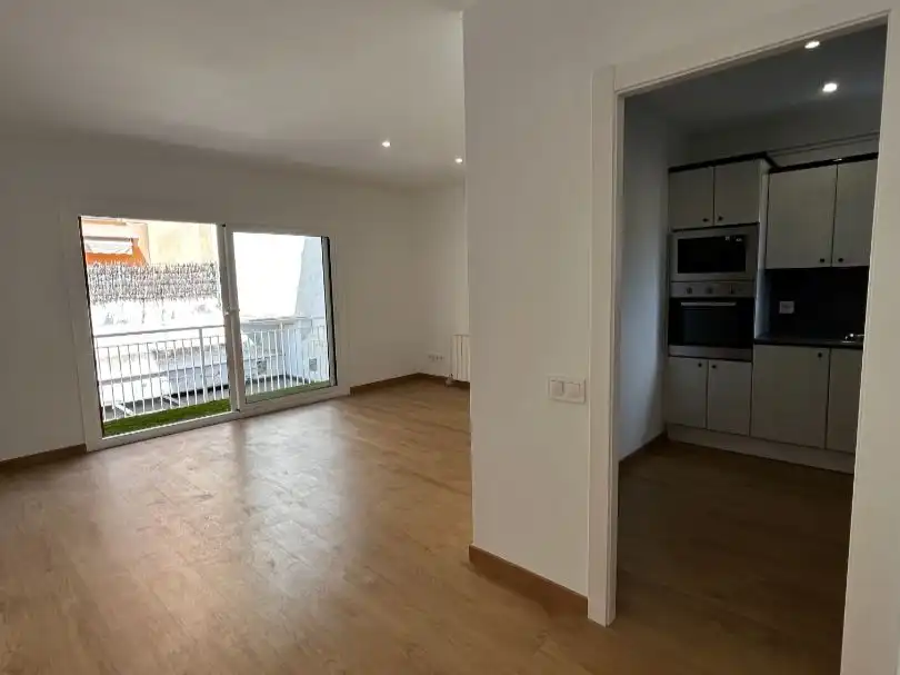 Flat for sale in Carrer Munt, 30, Centre Bedroom of Flat for sale in Sant Andreu de Llavaneres with Balcony
