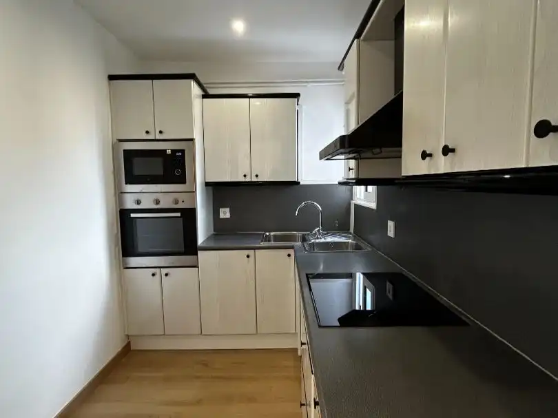 Flat for sale in Carrer Munt, 30, Centre Kitchen of Flat for sale in Sant Andreu de Llavaneres with Balcony