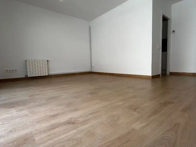 Flat for sale in Carrer Munt, 30, Centre Bedroom of Flat for sale in Sant Andreu de Llavaneres with Balcony