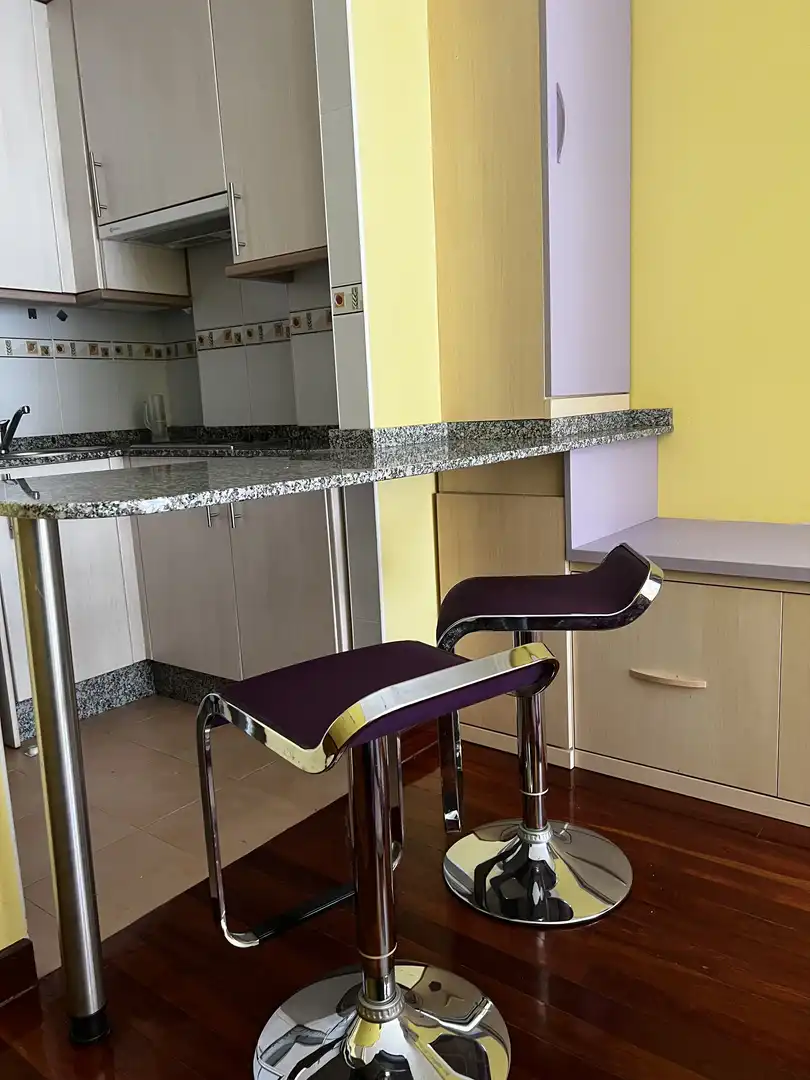 Flat for rent in Rúa Do Conde de Torrecedeira, 115, Plaza Industria Kitchen of Flat for rent in Vigo