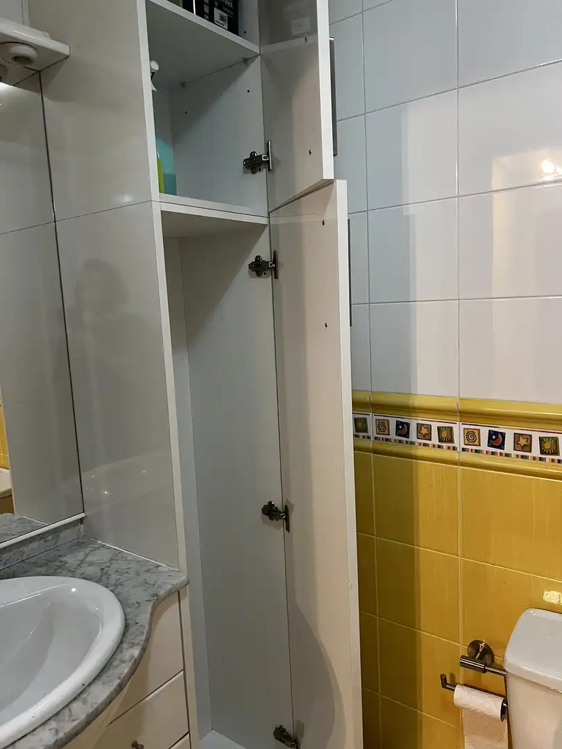 Flat for rent in Rúa Do Conde de Torrecedeira, 115, Plaza Industria Bathroom of Flat for rent in Vigo