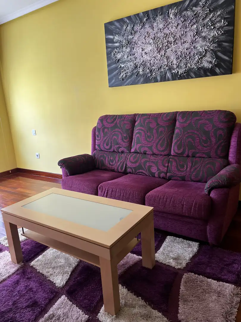 Flat for rent in Rúa Do Conde de Torrecedeira, 115, Plaza Industria Living room of Flat for rent in Vigo