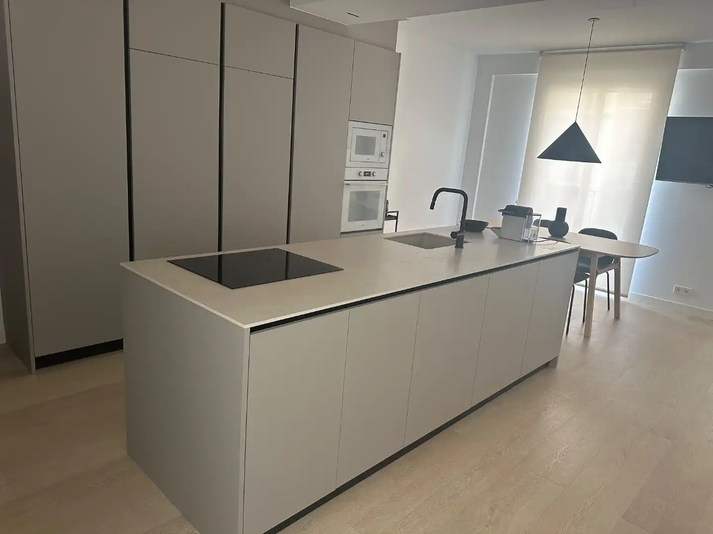 Wohnung zum Verkauf in Carrer del Mestre Racional, 6, Valencia Capital Küche von Wohnung zum Verkauf in Valencia Capital mit Klimaanlage und Balkon