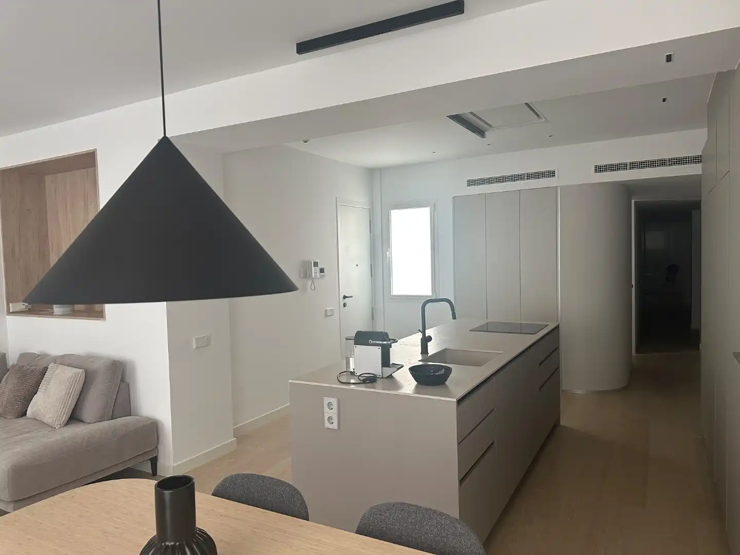 Wohnung zum Verkauf in Carrer del Mestre Racional, 6, Valencia Capital Küche von Wohnung zum Verkauf in Valencia Capital mit Klimaanlage und Balkon