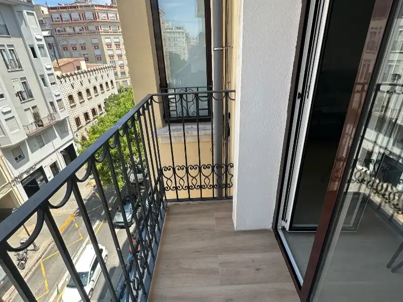 Wohnung zum Verkauf in Carrer del Mestre Racional, 6, Valencia Capital Terrasse von Wohnung zum Verkauf in Valencia Capital mit Klimaanlage und Balkon