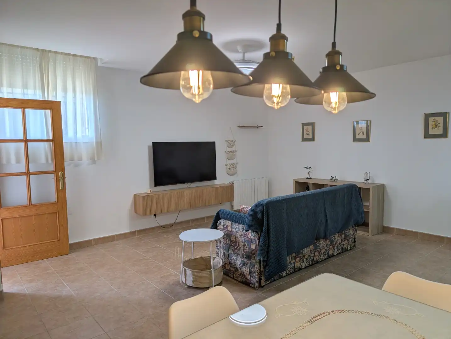 Flat for rent in Calle Maestra Ángeles Lorente, 2, Cazorla Living room of Flat for rent in Cazorla with Heating, Furnished and Washing machine