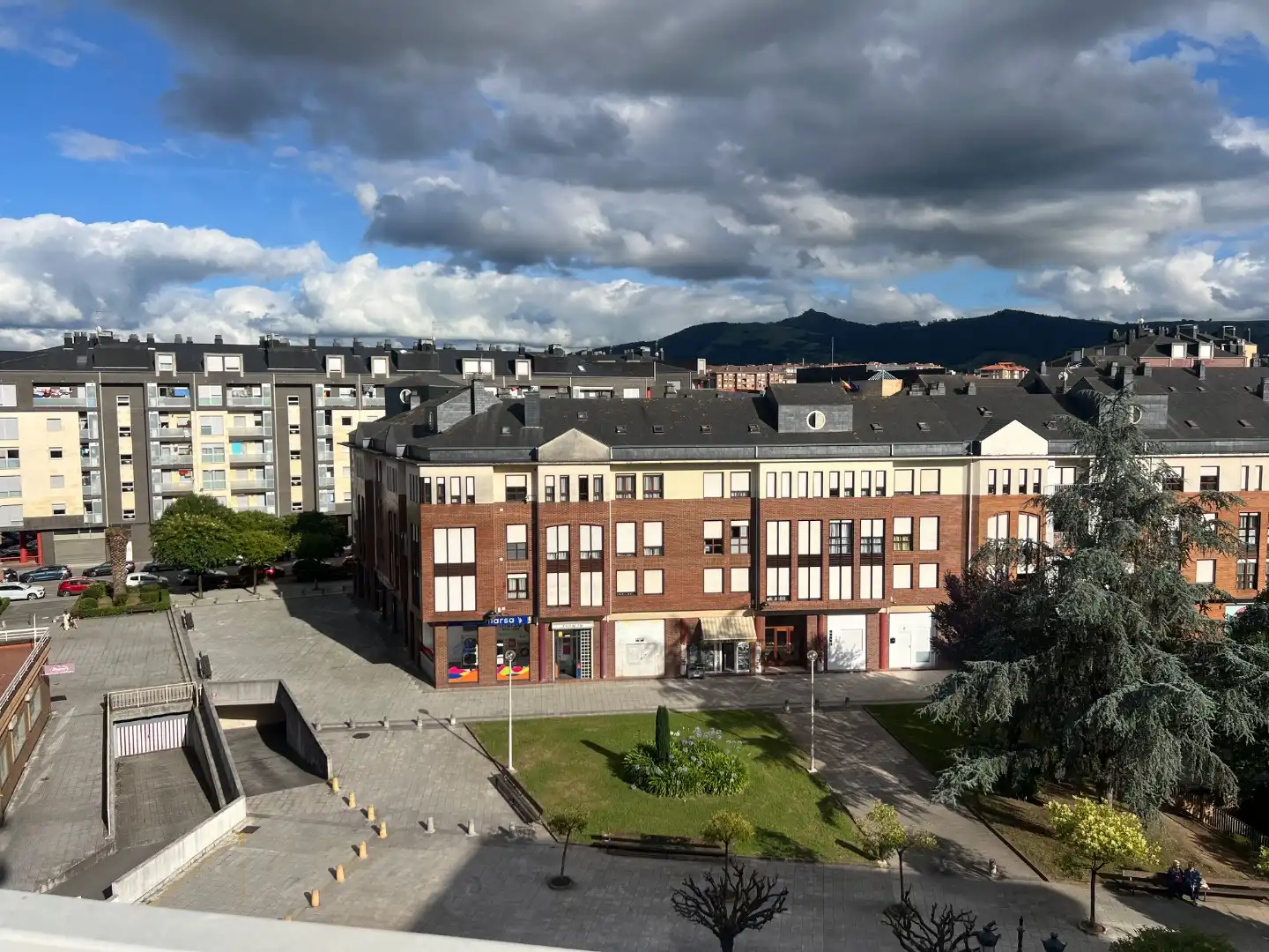 Flat for sale in Avenida Besaya, 20, Covadonga - Campuzano - Ciudad Vergel Exterior view of Flat for sale in Torrelavega with Heating, Parquet flooring and Furnished