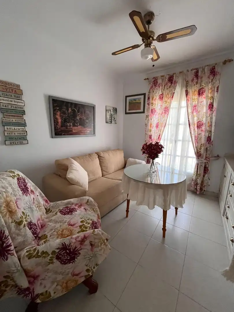 Flat for rent in Calle Josefa Moreno Segura, 3, Arcos de la Frontera Living room of Flat for rent in Arcos de la Frontera with Air Conditioner, Terrace and Furnished