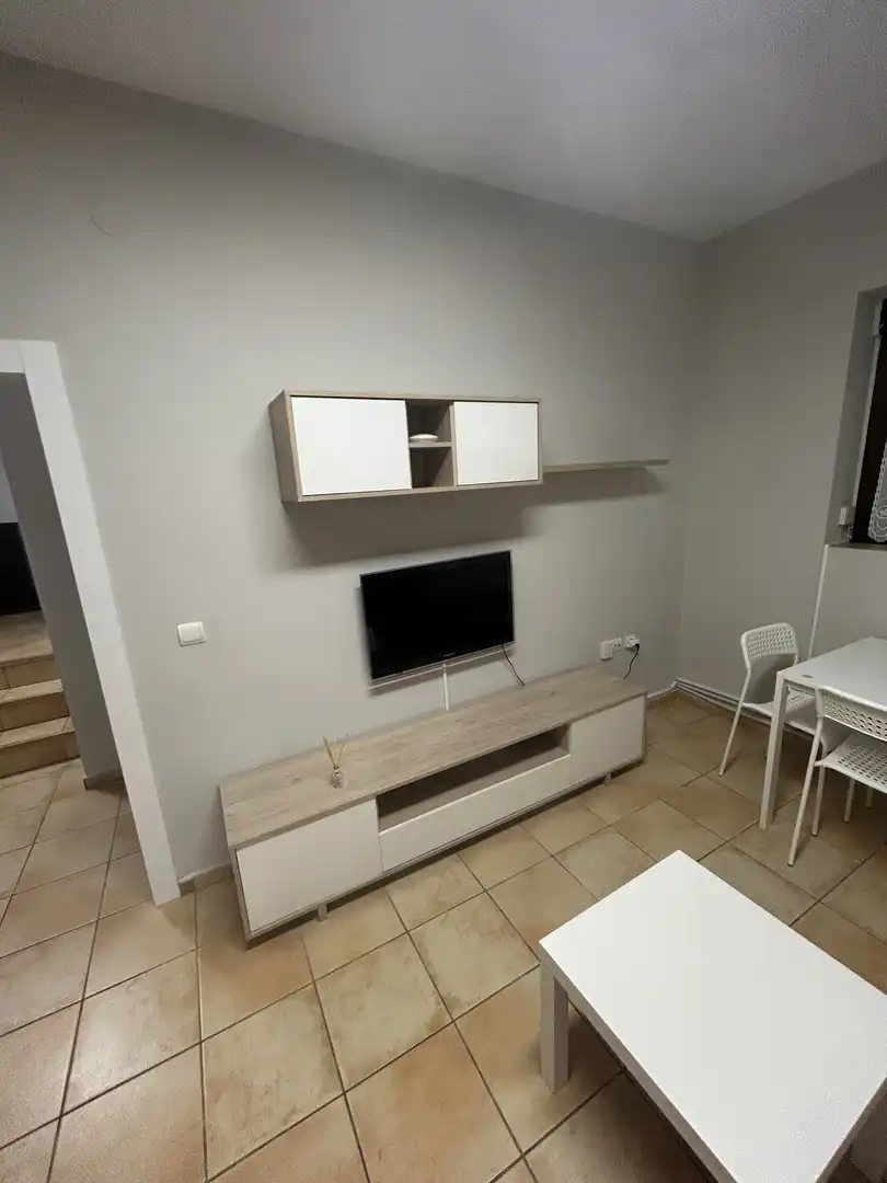 Pis de lloguer a Avenida San Mamés, 7, San Mamés - La Palomera Sala d'estar de Pis de lloguer en León Capital amb Calefacció, Moblat i Aparcament comunitari