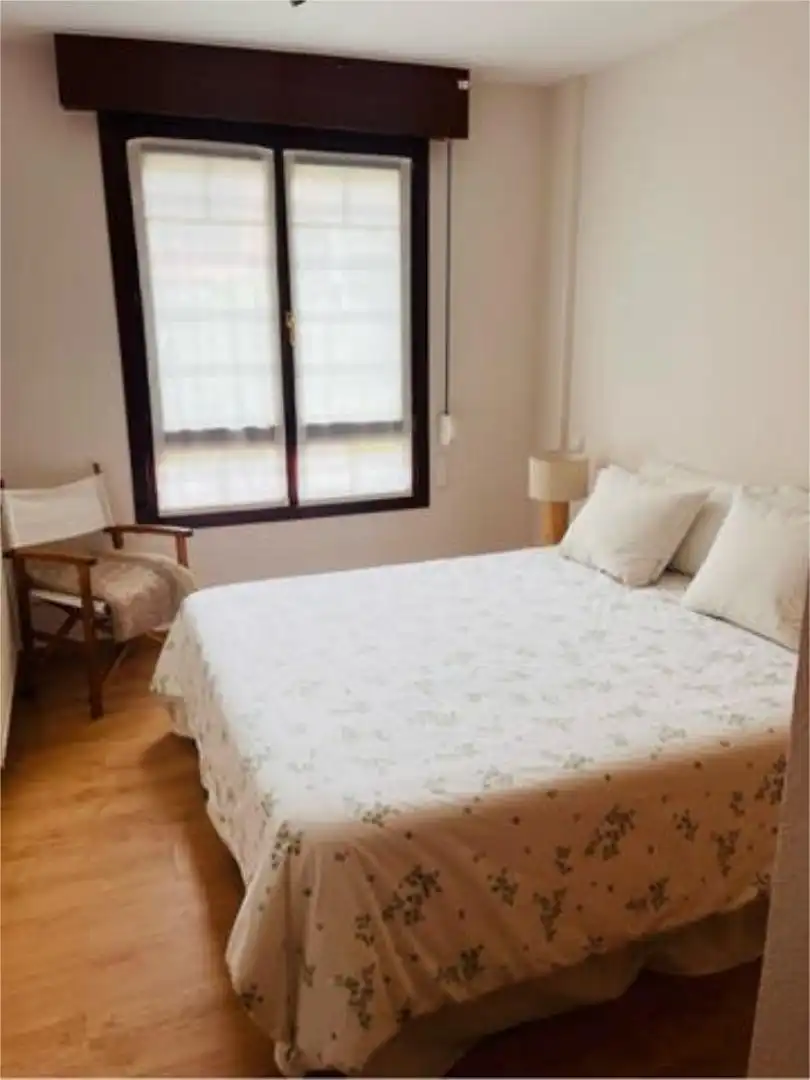 Piso de alquiler en Limpias Habitación de Piso de alquiler en Limpias con Jardín privado y Piscina