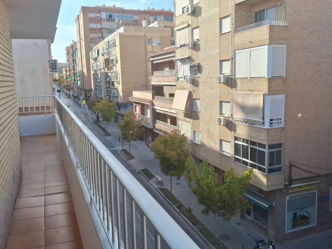 Pis en venda a Calle San Marcos, 16, Motril ciudad Vista exterior de Pis en venda en Motril amb Terrassa, Moblat i Balcó