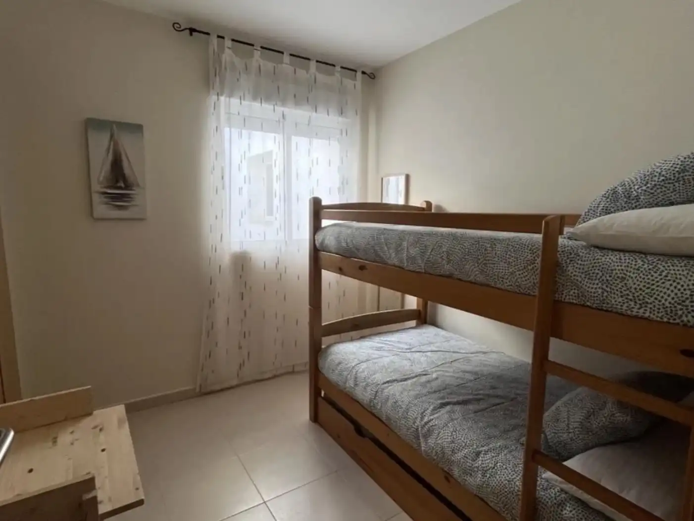 Flat for rent in Carrer del Vi de Carlon, 2, Zona Papa Luna - Platja del Gurugú Bedroom of Flat for rent in Benicarló with Air Conditioner, Heating and Storage room