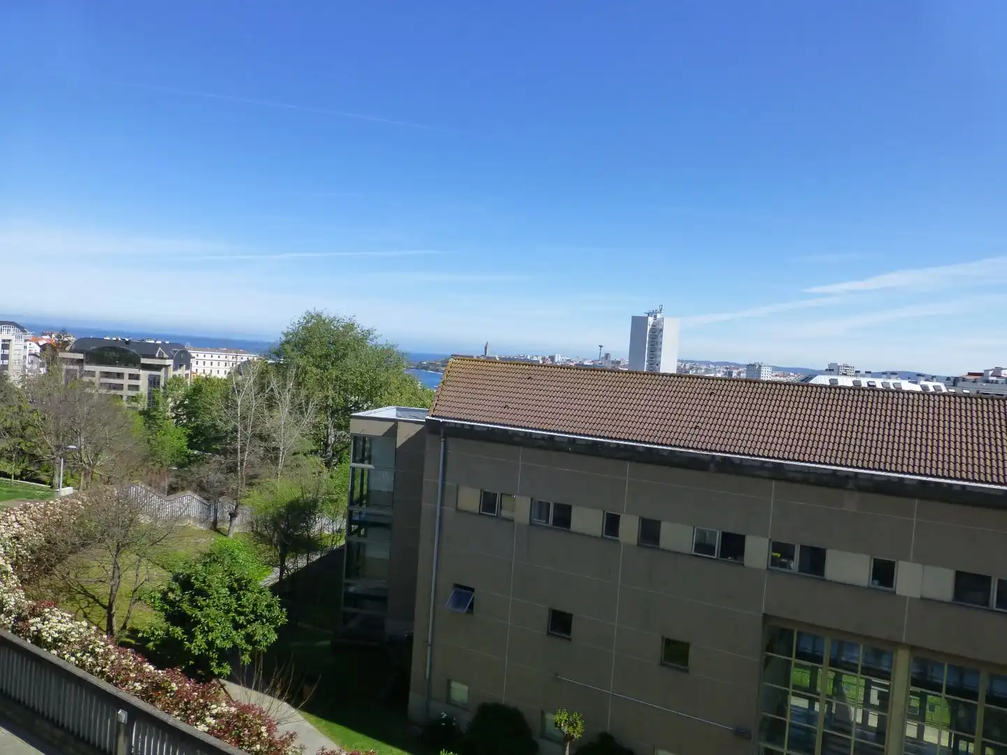 Pis de lloguer a Rúa San Pedro de Mezonzo, 15, Paseo de los Puentes - Santa Margarita Vista exterior de Pis de lloguer en A Coruña Capital