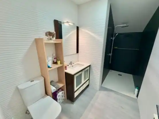 Flat for sale in Calle Princesa, 13, Valdepeñas Bathroom of Flat for sale in Valdepeñas with Air Conditioner, Heating and Terrace