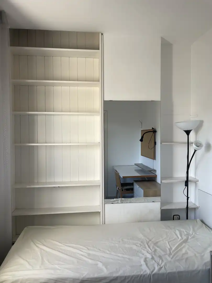 Room in Passatge de Venècia, Vallparadís - Antic Poble de Sant Pere Room in Passatge de Venècia, Vallparadís - Antic Poble de Sant Pere