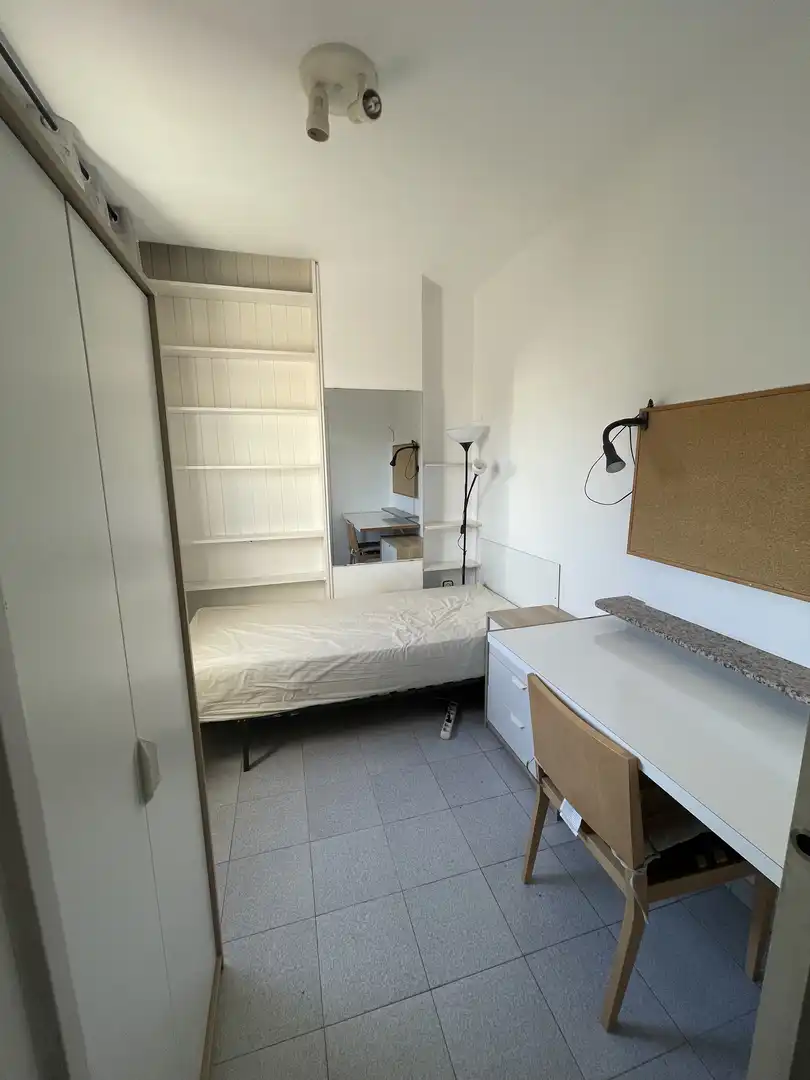 Room in Passatge de Venècia, Vallparadís - Antic Poble de Sant Pere Room in Passatge de Venècia, Vallparadís - Antic Poble de Sant Pere