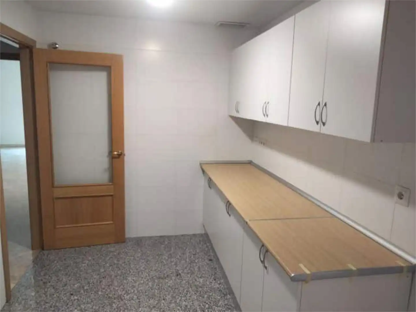 Flat for rent in Oeste Kitchen of Flat for rent in Mérida with Terrace and Furnished