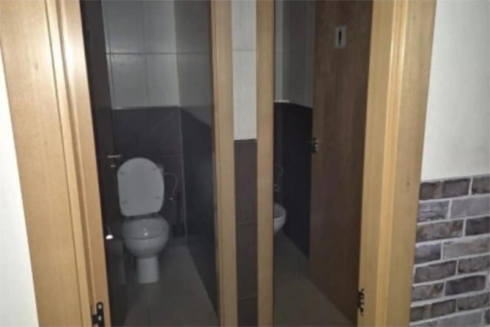 Local de alquiler en Monfarracinos Baño de Local de alquiler en Monfarracinos con Aire acondicionado