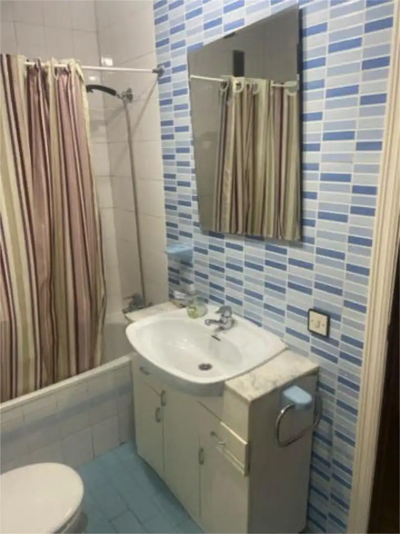 Piso de alquiler en Valdepasillas - La Paz - Huerta Rosales Baño de Piso de alquiler en Badajoz con Terraza y Amueblado