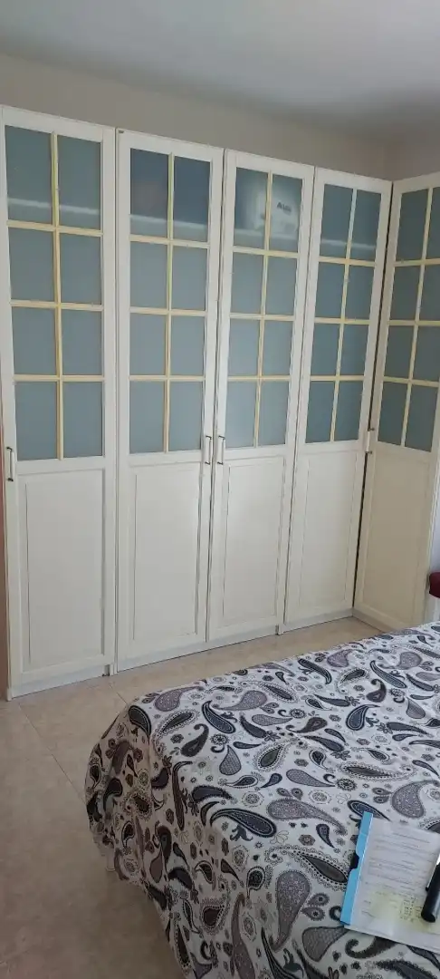 Dormitori de Apartament de lloguer en Sevilla amb Aire condicionat, Calefacció i Terrassa