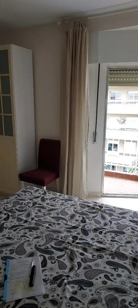 Dormitori de Apartament de lloguer en Sevilla amb Aire condicionat, Calefacció i Terrassa